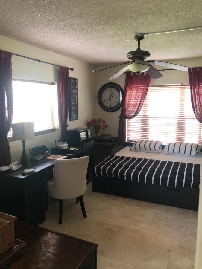 Homestay Weston Ranches Southwest Ranches Esterno foto